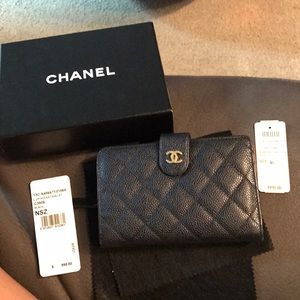 Chanel black caviar wallet
